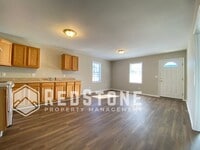 Building Photo - 1104 Chandler Ave