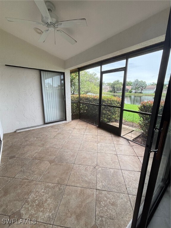 Building Photo - 293 Kings Way