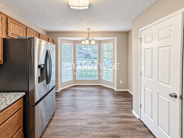Building Photo - 2616 Harvest Moon Dr