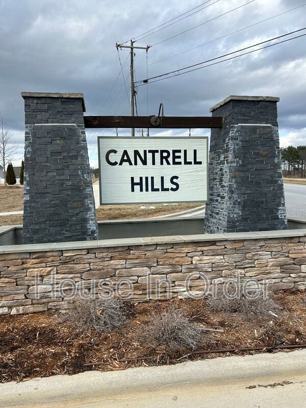 Building Photo - 41 Silverthorne Ct