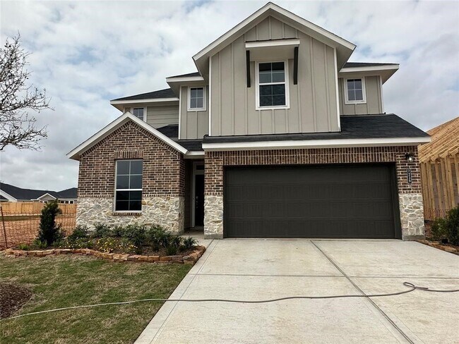 Primary Photo - 7239 Grand Mason Dr