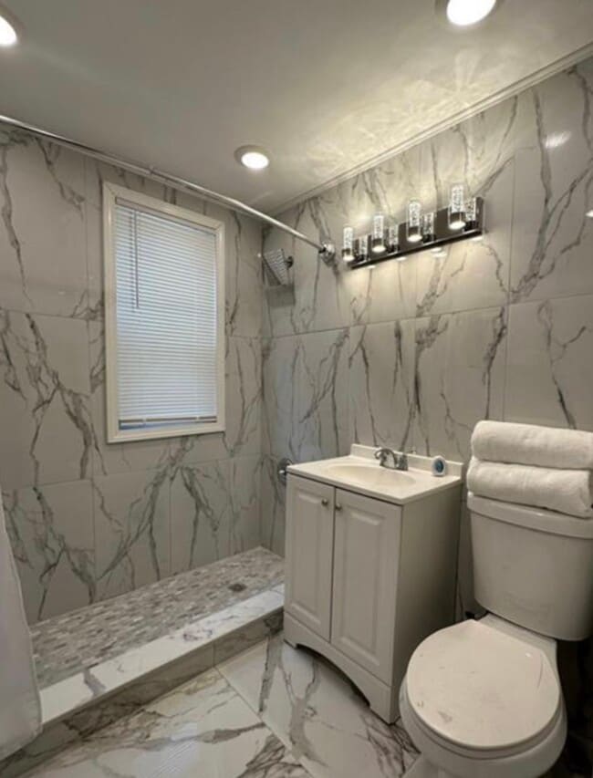 Building Photo - 54 Ward Pl