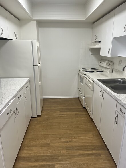 Kitchen - Costa del Sol Apartments, LLC