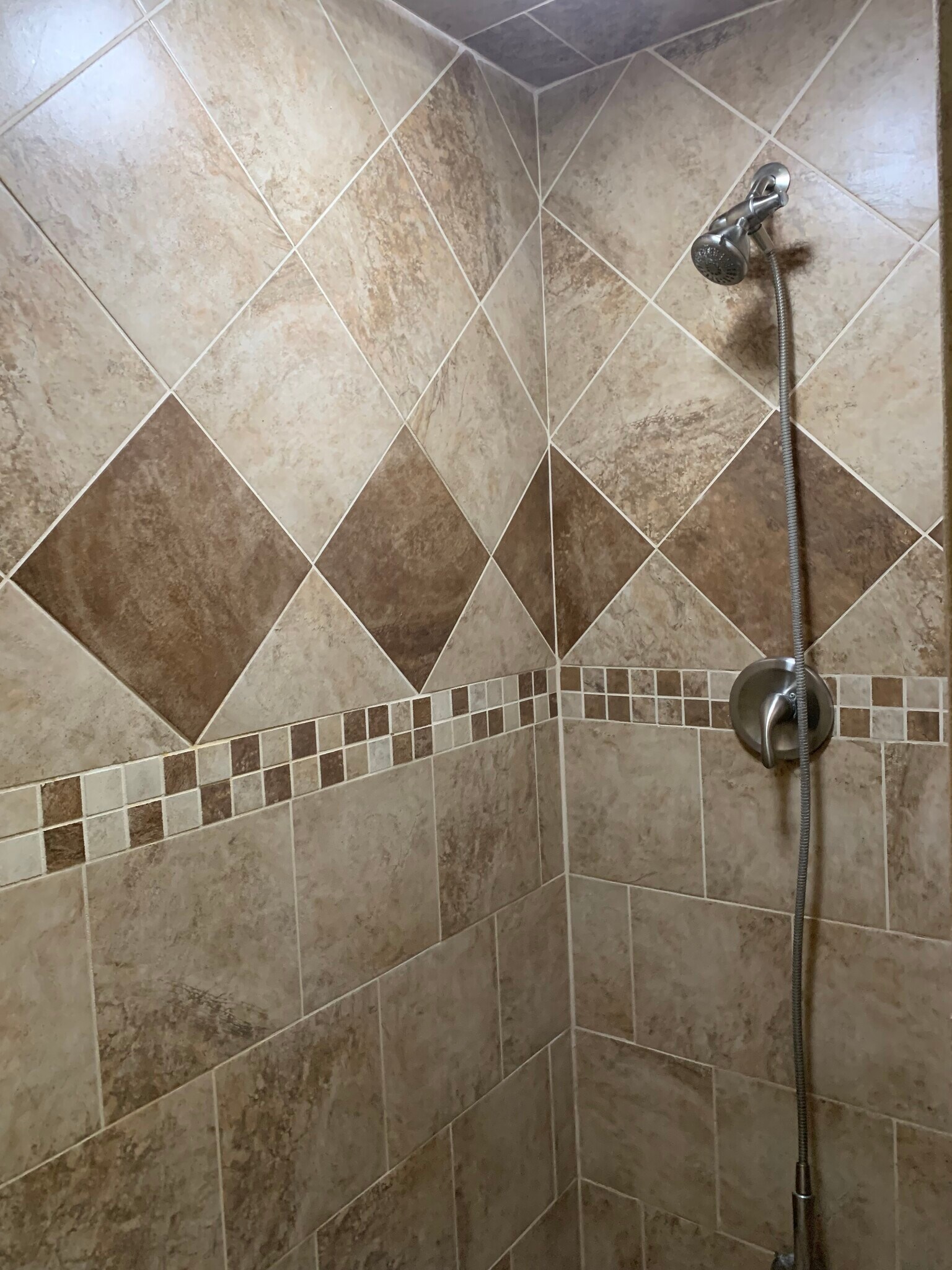 Building Photo - 255 Oakview Pl
