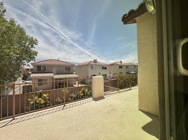 Building Photo - 10037 White Mulberry Dr