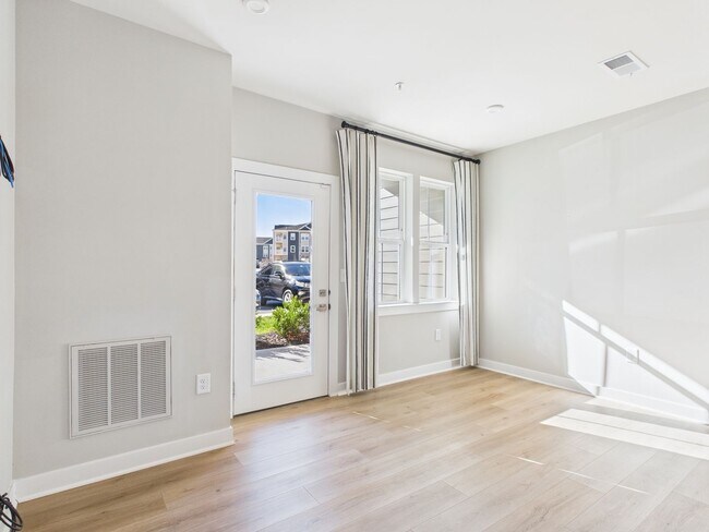 Building Photo - 6601 Citory Way