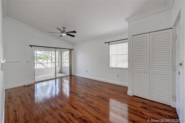 Building Photo - 2850 N Oakland Forest Dr