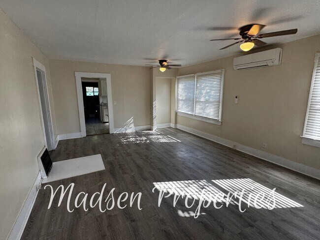 Building Photo - 2350 B St