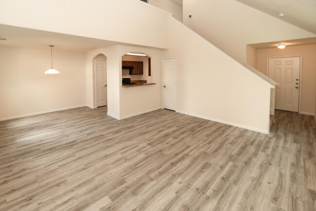 Building Photo - 5405 Rio Ramos St
