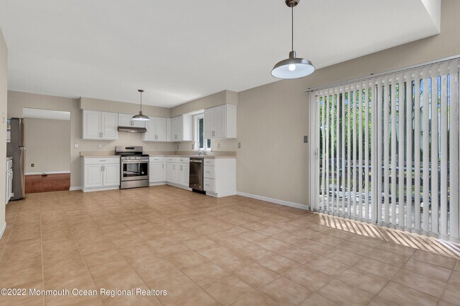 Building Photo - 7 Alpine Trail