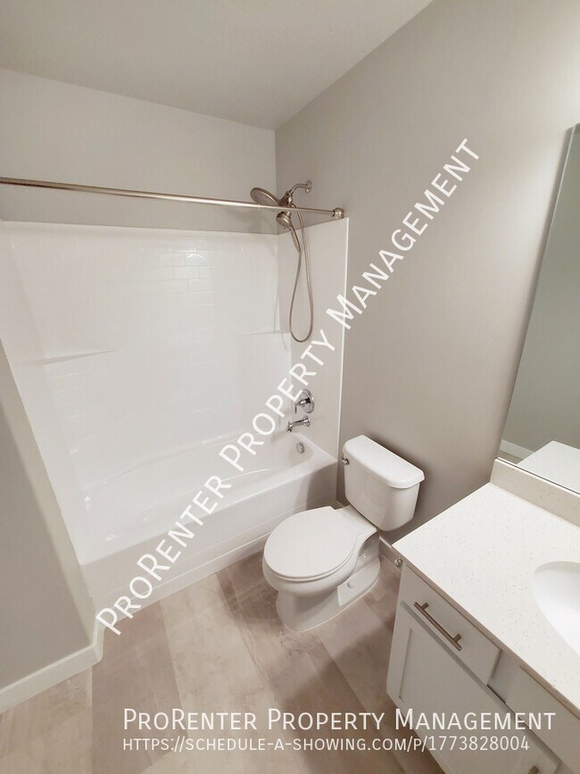 Building Photo - 1509 W 450 S