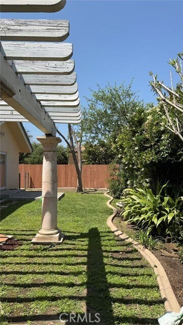 Building Photo - 603 E Longden Ave