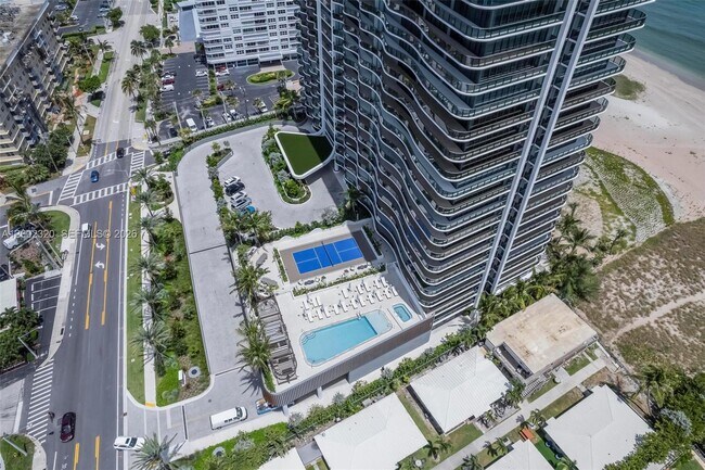 Building Photo - 900 N Ocean Blvd