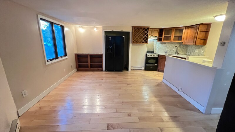 Building Photo - 28 Broadway