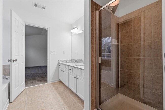 Building Photo - 3680 Moor Pointe Dr