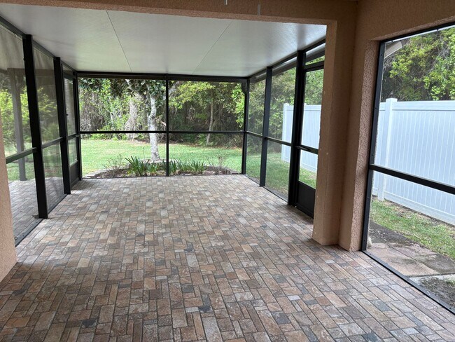 Building Photo - Gated community in quiet subdivision