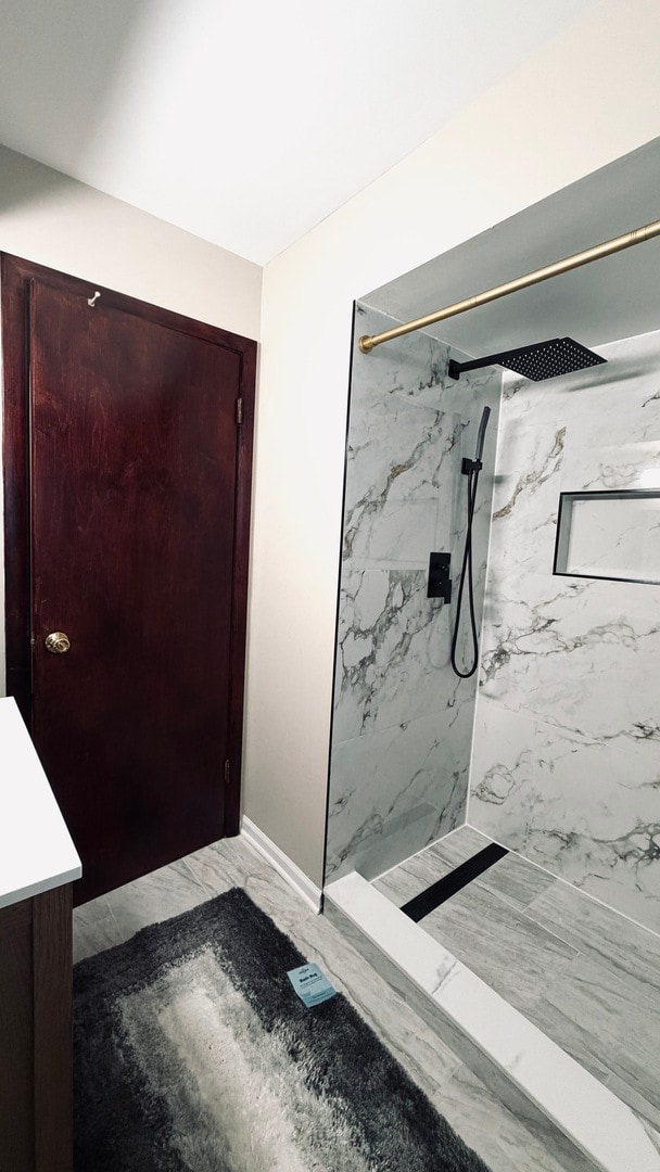 Building Photo - 9323 80th Ct