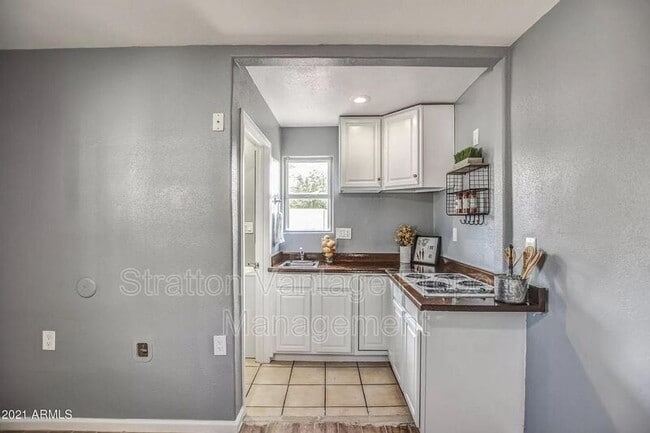 Building Photo - 15620 N Greasewood St