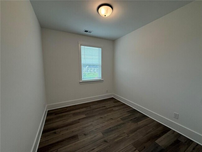 Building Photo - 1702 Gunnin Trce NW