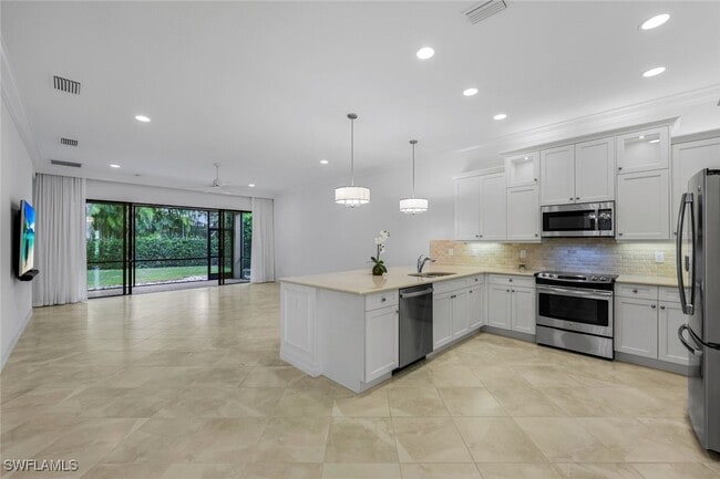 Building Photo - 13670 Mandarin Cir
