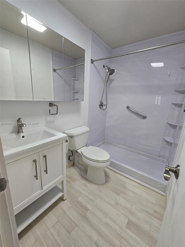 Building Photo - 740 SW 99th Ct Cir