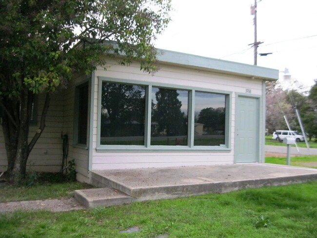 Primary Photo - Cute little cottage in Cottonwood