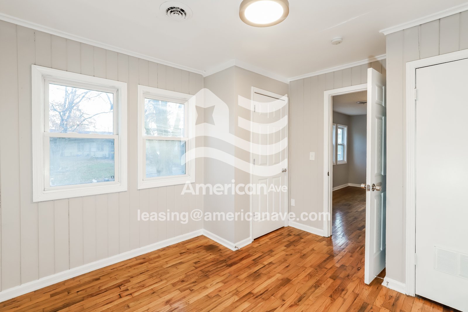 Building Photo - 5220 NE 46th Terrace