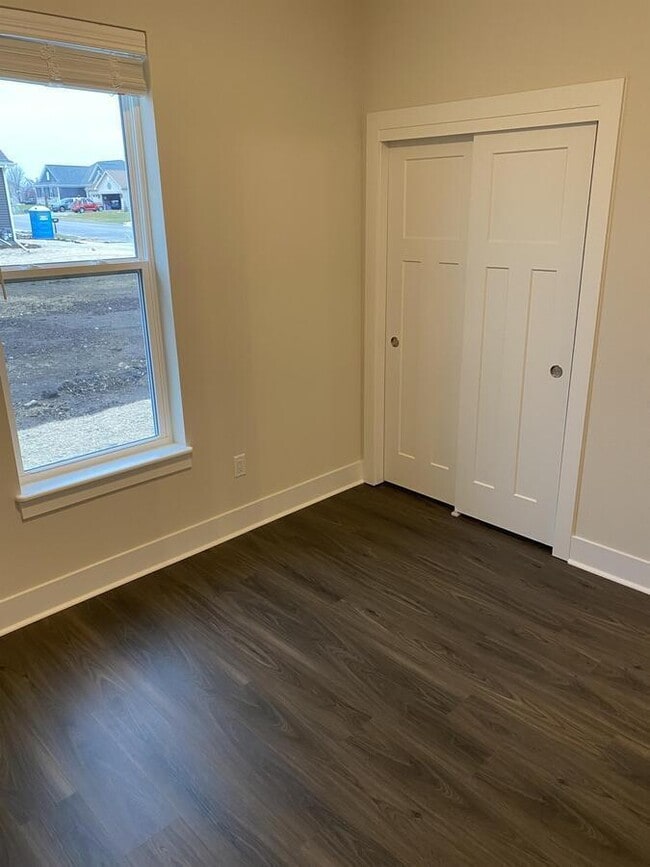 Building Photo - W218N16046 Tiger Lily Dr