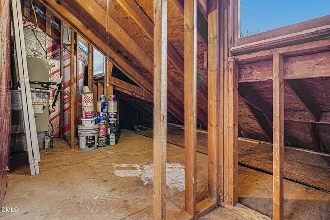 Building Photo - 110 Carriage House Trail