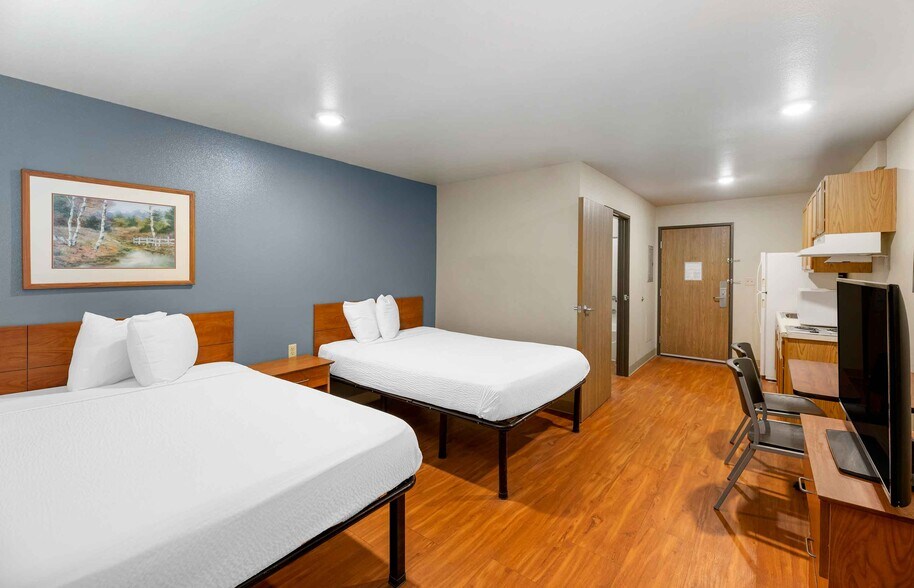 Building Photo - Furnished Studio-Lubbock - South
