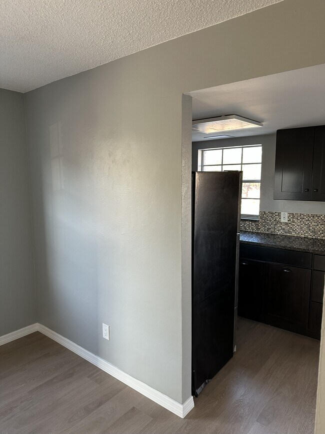 Building Photo - 1062 85th Terrace N