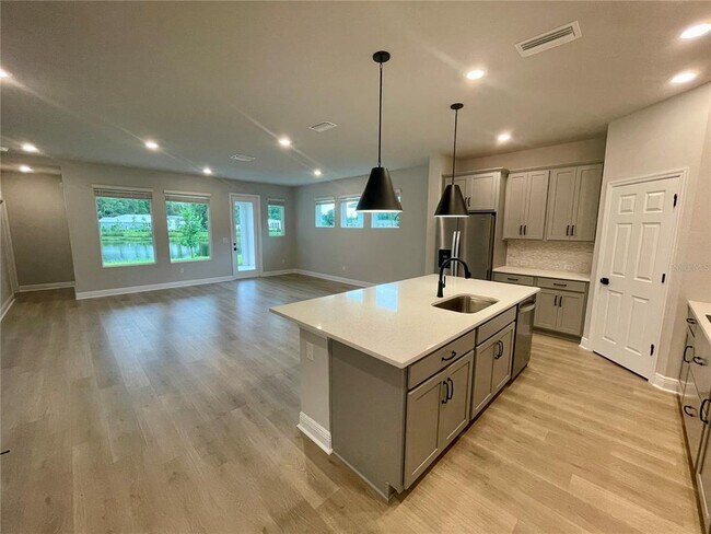 Building Photo - 11848 Catawba Cv