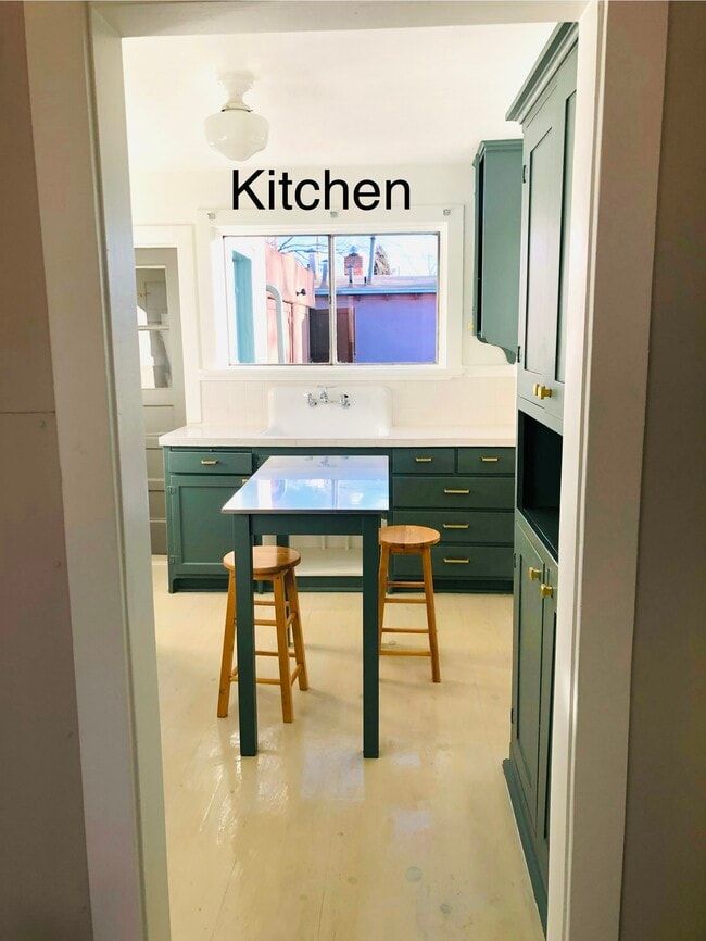 Building Photo - 540 Franklin Ave