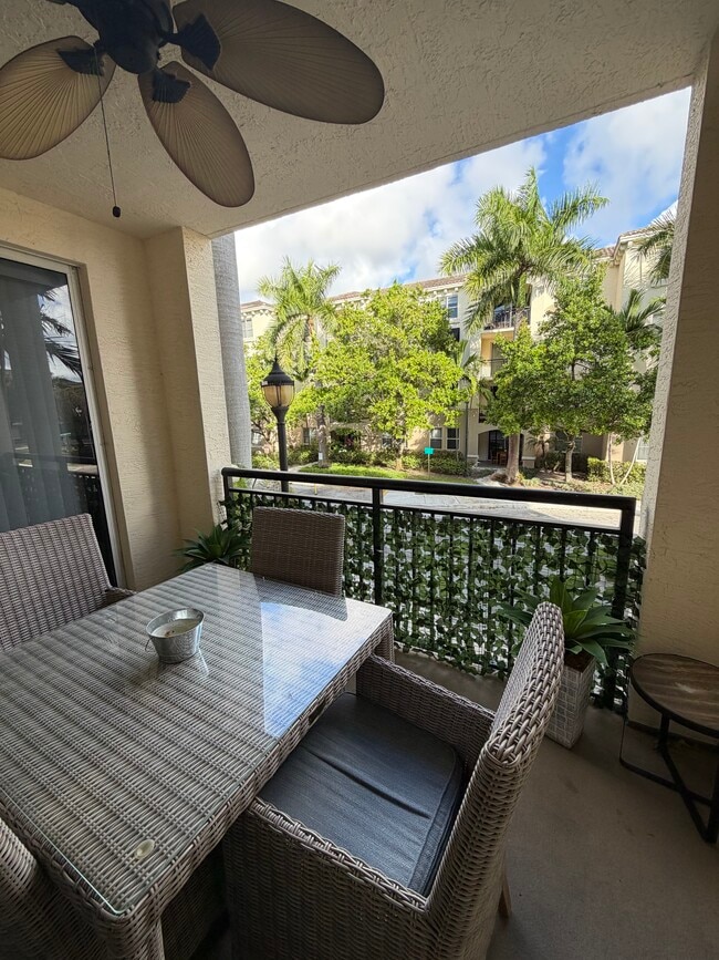 Building Photo - 4202 Renaissance Way