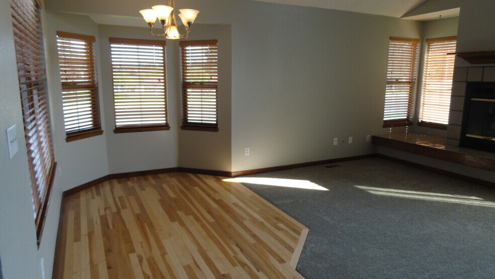 Dining room/Living room - 9705 W 97th Ave