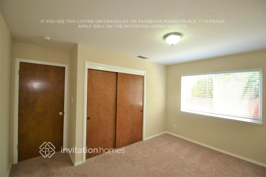 Building Photo - 232 Schuerle St