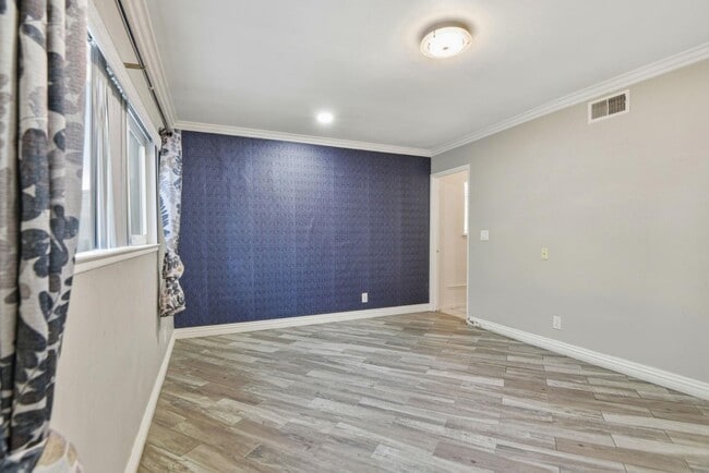 Building Photo - 12361 Andy St