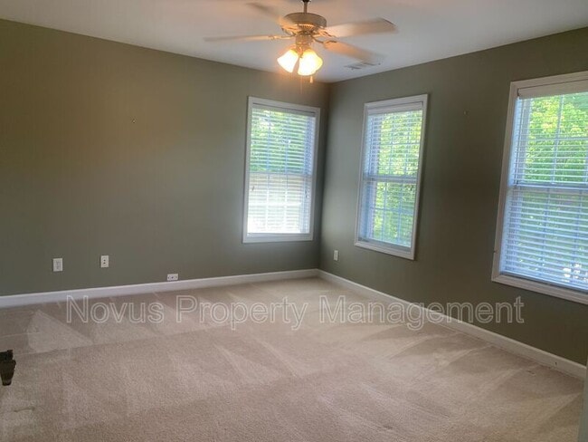 Building Photo - 119 Tullamore Trail