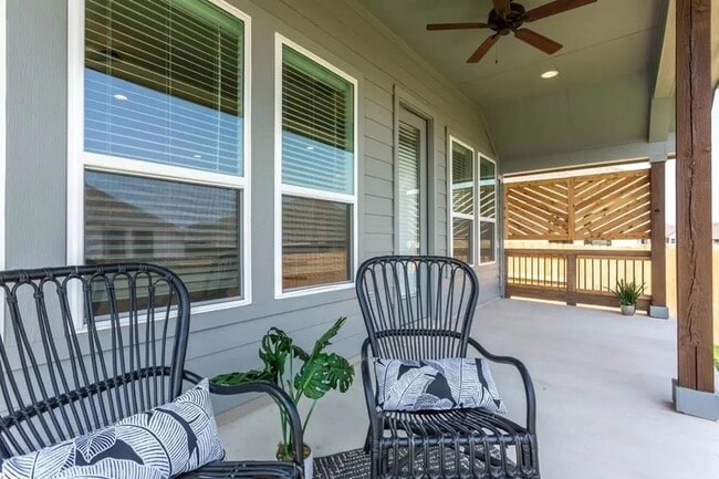 Building Photo - 20925 Akbash Ln