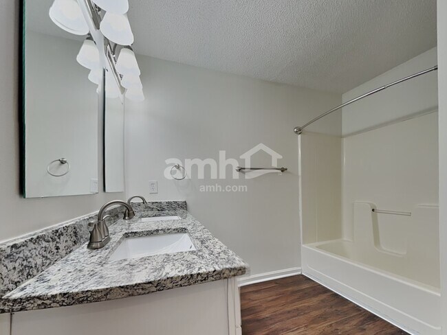 Building Photo - 7548 Applecross Rd