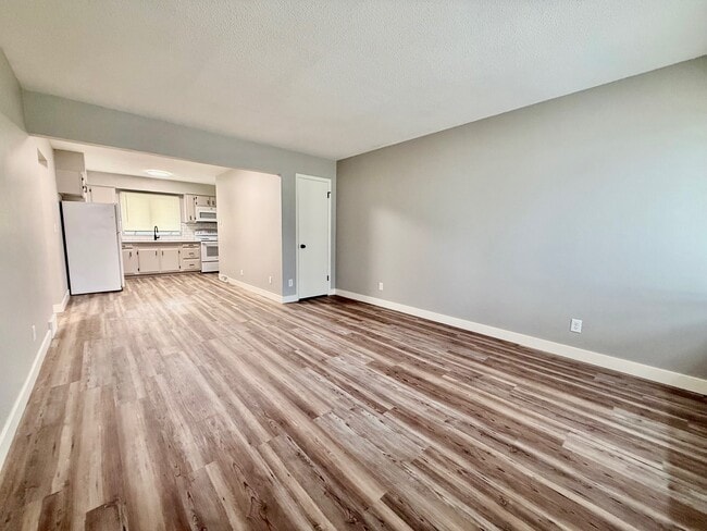 Building Photo - 1710 Carriage Hill Dr