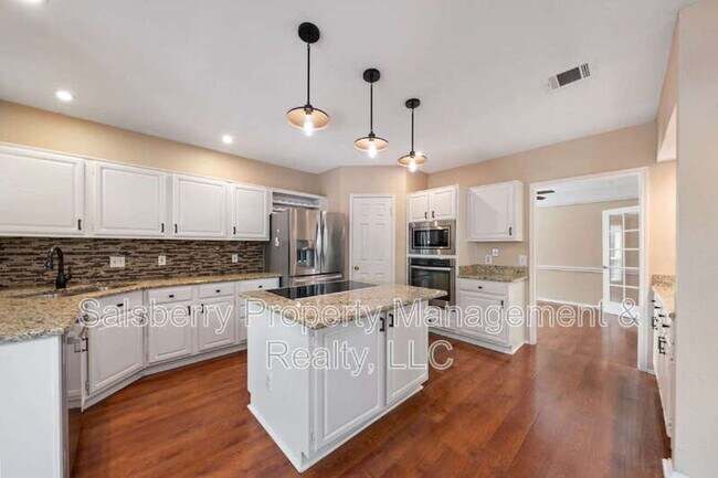 Building Photo - 3452 Whitney Way