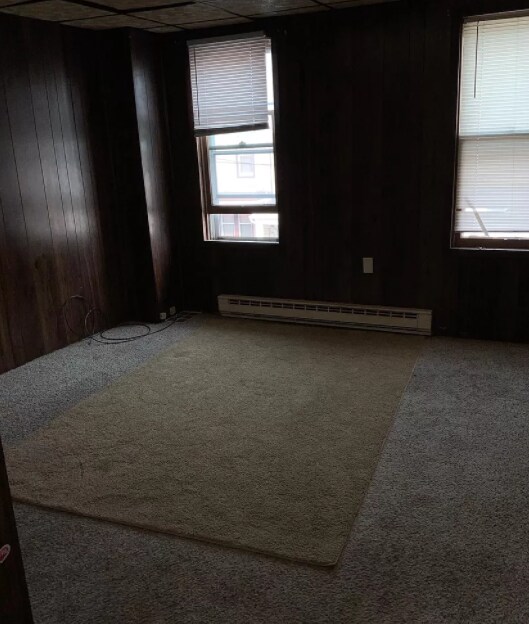 Building Photo - 1323 W Norwegian St