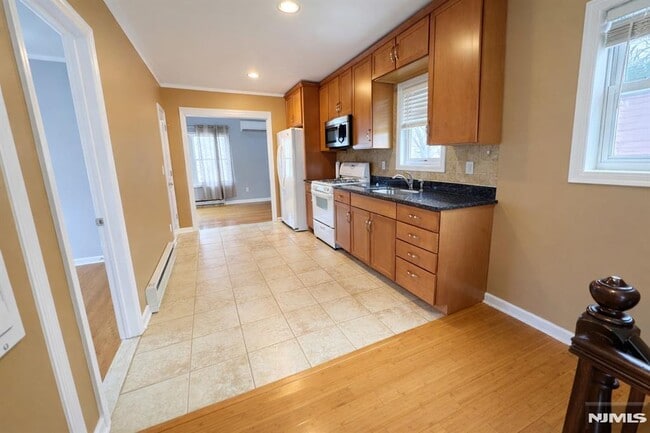 Building Photo - 205 Valley Brook Ave