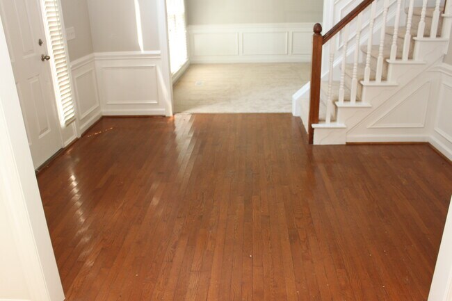 Building Photo - 4926 Benthaven Ln