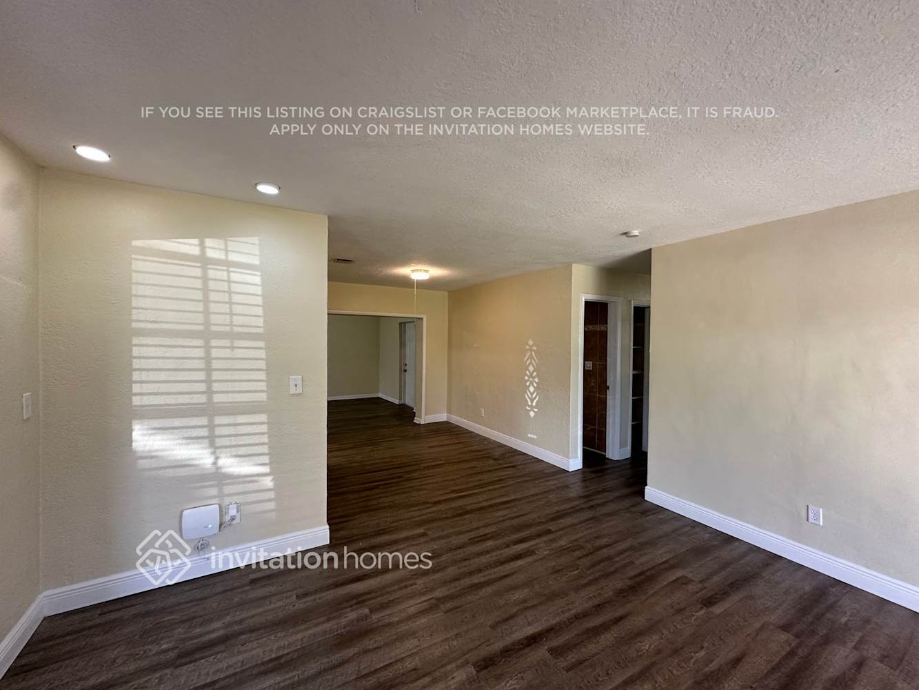 Building Photo - 10805 SW 142nd Ln