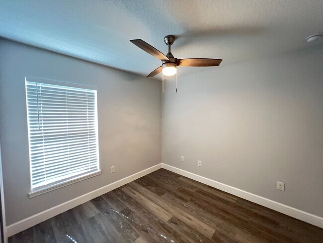 Building Photo - 3 BD/2BA Home in Dunnellon!