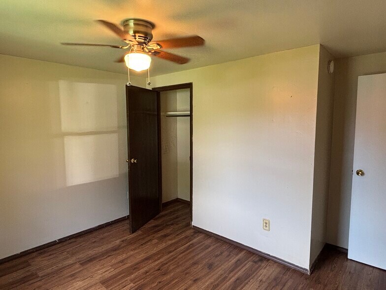 Building Photo - 5 Shawnee Acres Cir