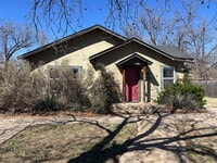 Building Photo - Indulge in the charm and comfort of a cozy, inviting home!