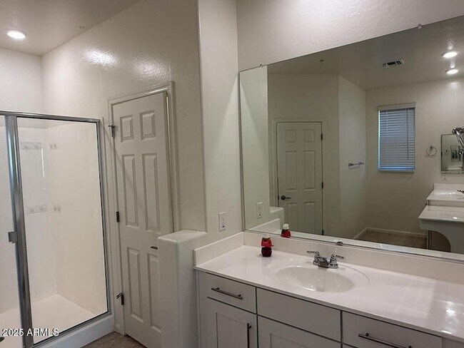 Building Photo - 21288 W Yale St